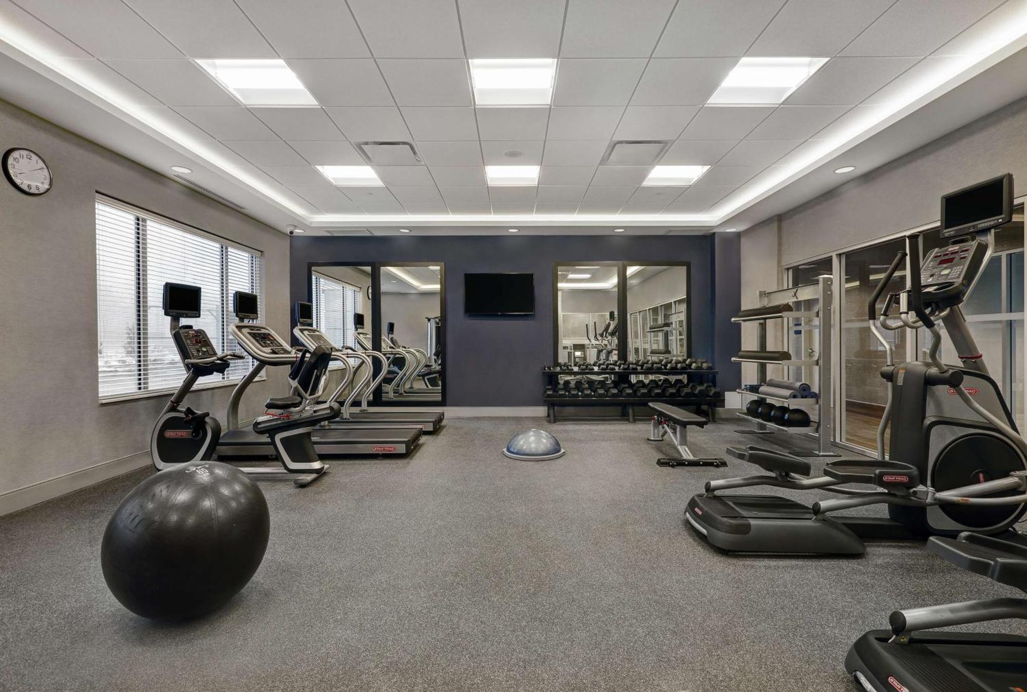 Hampton Inn بيتربورو المظهر الخارجي الصورة